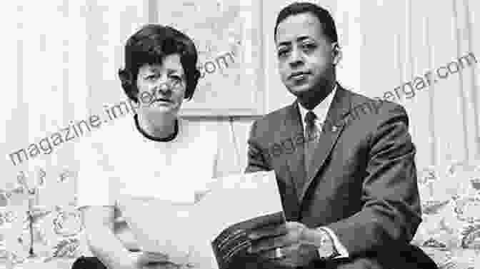 Black And White Photo Of Betty And Barney Hill, A Married Couple Looking Apprehensive. The Alien Abduction Files: The Most Startling Cases Of Human Alien Contact Ever Reported